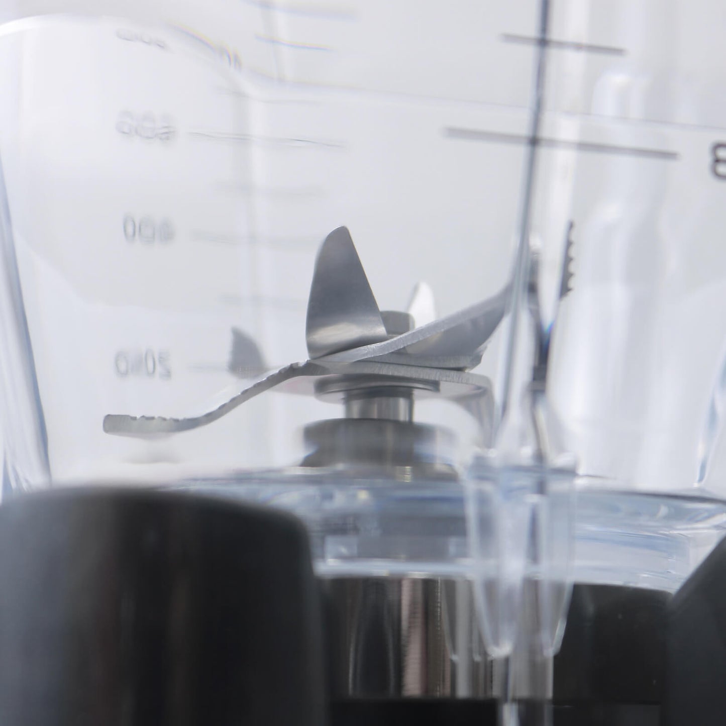 Licuadora Record con vaso de tritan 2.2L - 10 velocidades Profesional